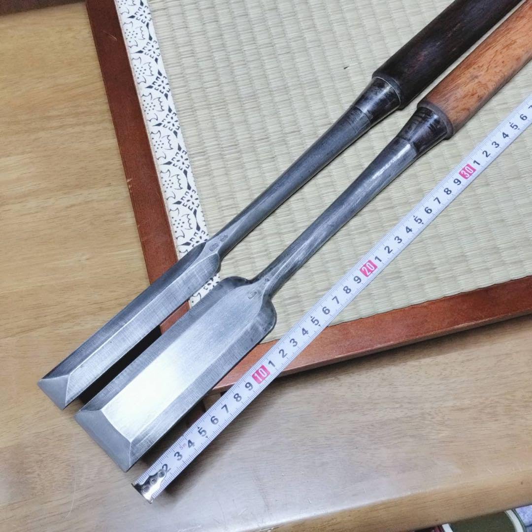 由助　突き鑿　2本セット　大工道具 Amazon.co.jp: 大工道具 鑿 突き鑿 叩き鑿 職人 宮大工 在銘 國
